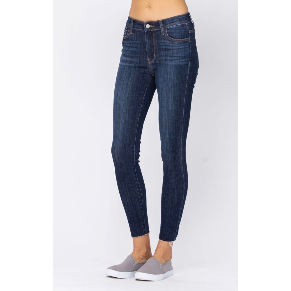 Judy Blue Skinny Fit Jeans Dark Wash Raw Hem Women's Size 13/31 Mid Rise Denim